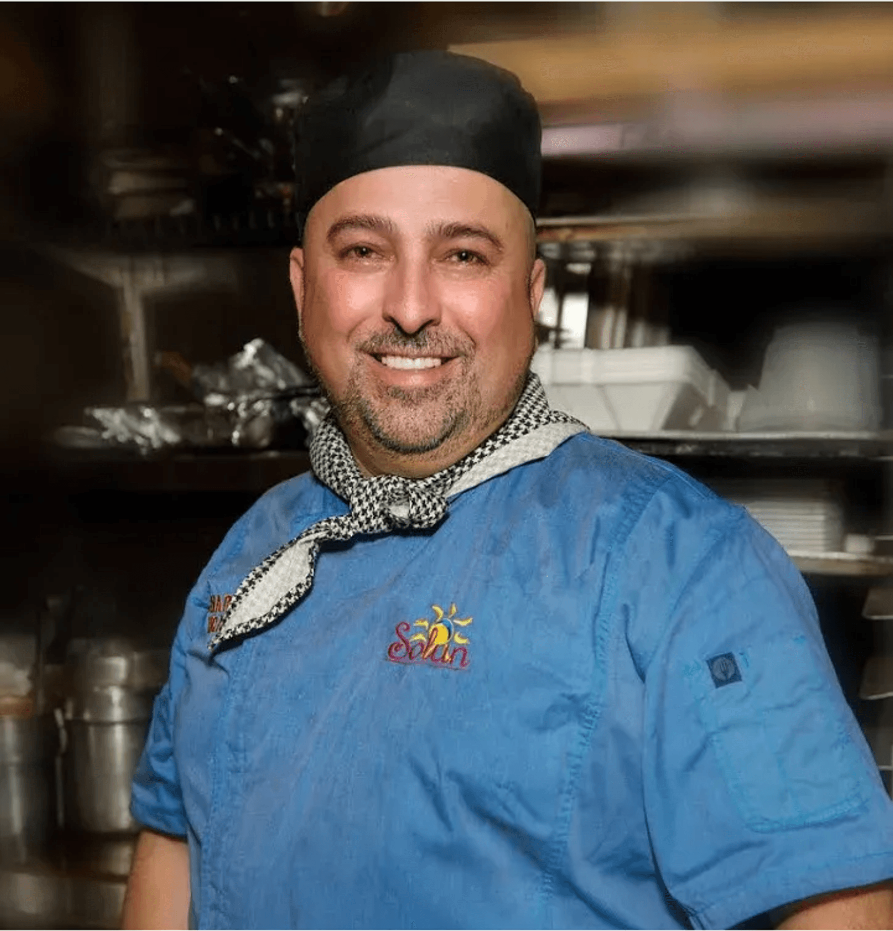 Chef Insights: Crafting Authentic Spanish Paella from Scratch