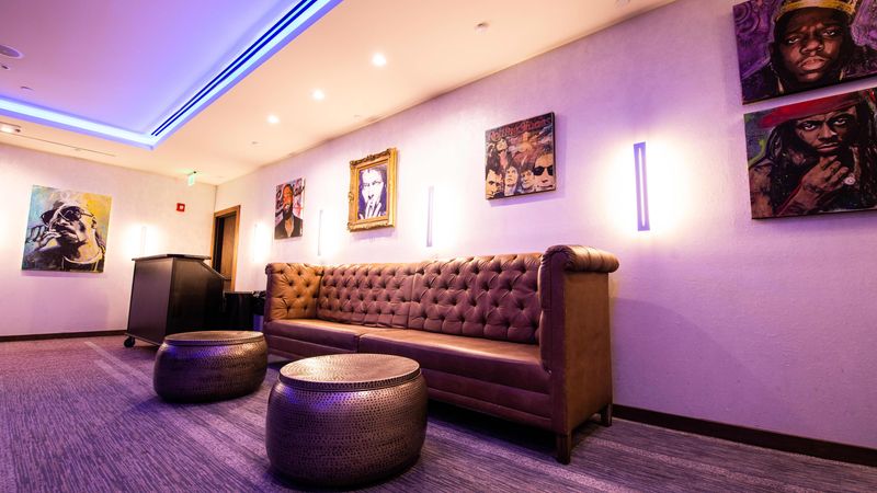 The J Gallery Room